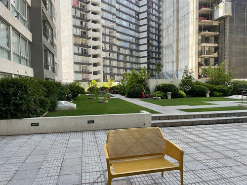 Dpto Al Lado Del Metro Y Parque Forestal Con Excelente Ubica