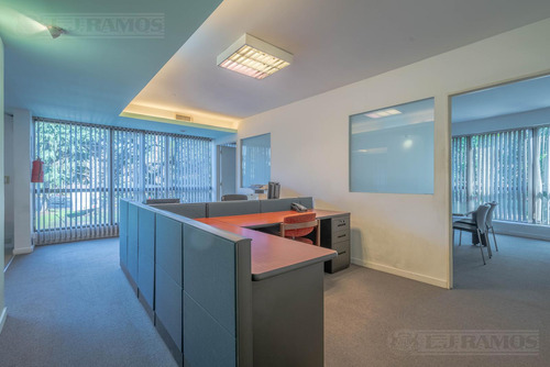 Alquiler De Oficina De 260 M2 En San Isidro