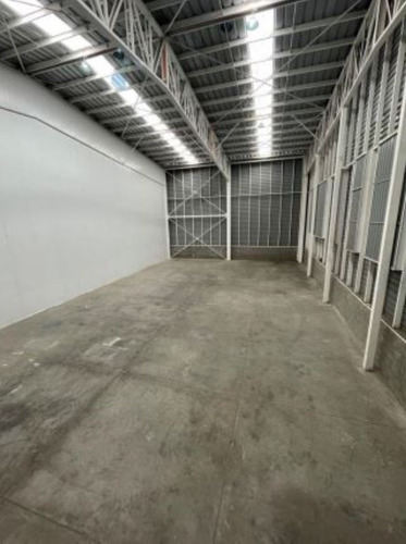 Bodega En Arriendo Con 464 M2, Colina, Rm