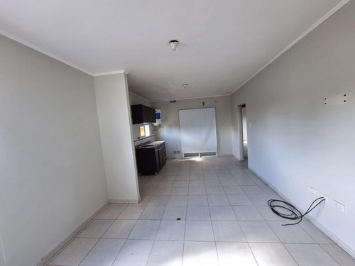Departamento En Barrio La Cañada