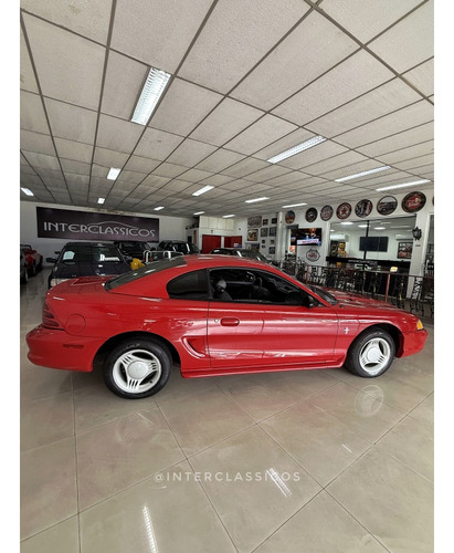 Ford Mustang 3.8 V6 Gasolina 2p Automático