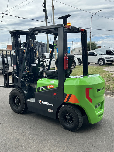Autoelevador Liugong 2.5t Electrico Litio. Tomamos Usados!