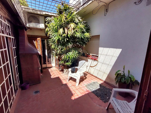 Imagen 11 de 14 de Casa En Venta 4d.- Coch. Y Patio. La Rioja 3100