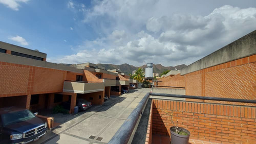 Imagen 13 de 14 de Venta Townhouse Valles De Camoruco Valencia