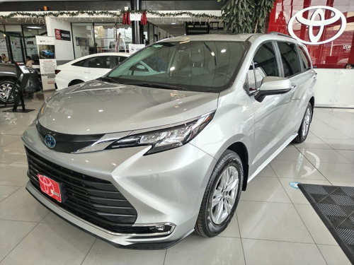 Toyota Sienna 2022