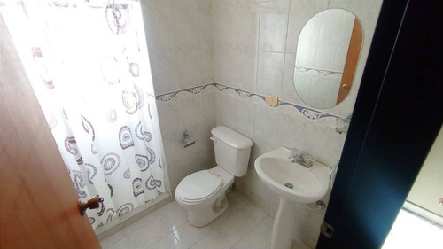Imagen 13 de 14 de En Alquiler Acogedor Apartamento En Res Altos Del Mirador Valencia 166512 Andres Peña