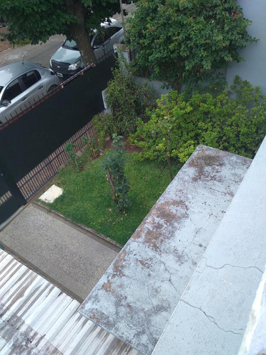 Imagen 21 de 21 de Casa De 5 Ambientes En 2 Plantas A Refaccionar En Muy Buena Zona De Olivos .