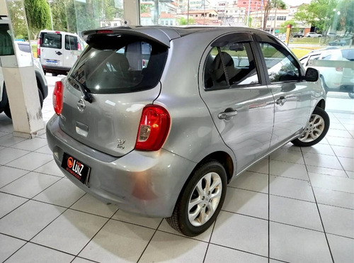 Imagem 4 de 7 de Nissan March 1.0 Sv 12v Flex 4p Manual