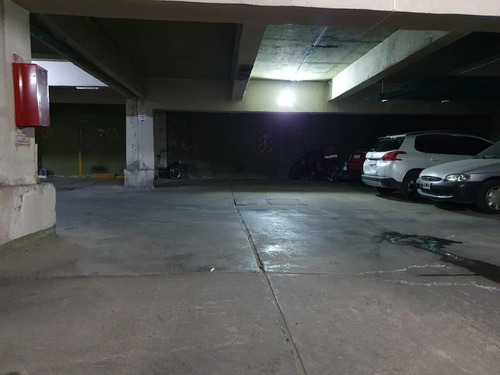 Venta Cochera 13m2 Neuquen Capital Centro