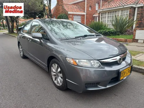 Honda Civic 1.8 Ex 4 p