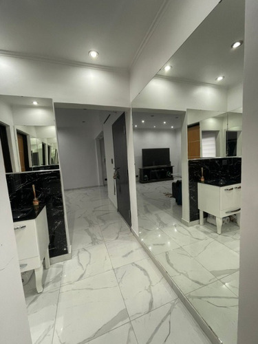 Imagen 3 de 11 de Casa Fondo En Venta En Villa Bosch