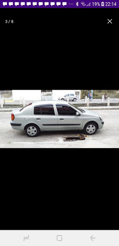 Renault Clio Sedan 2003 1.6 16v Privilège 4p
