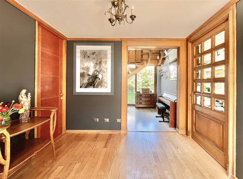 Remodelada: Alonso De Córdova / Los Laureles / Mañío