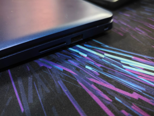 Laptop Dell Inspiron 15 5584 (leer Descripción) Azul Marino (Usado)