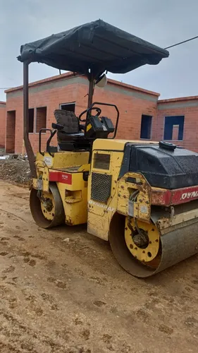Vibrocompactador Dynapac C122 Modelo 2005