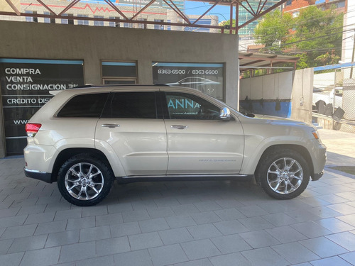 Imagen 2 de 13 de Jeep Grand Cherokee 2015 5.7 V8 Summit 4x4 At