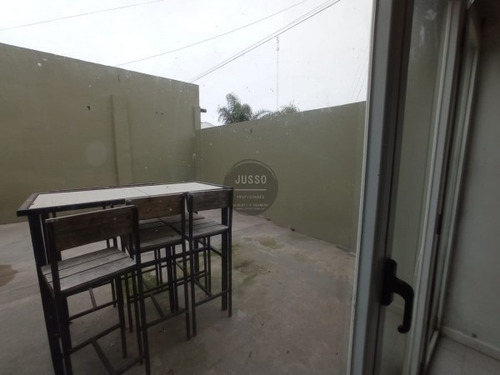 Imagen 14 de 15 de Ph 3 Ambientes Al Frente Posadas 1800