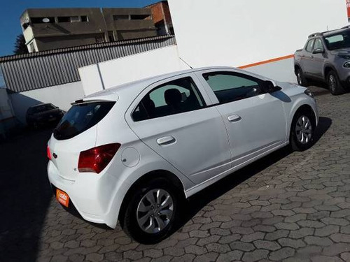 Imagem 7 de 9 de Chevrolet Onix 1.0 Mpfi Lt 8v Flex 4p Manual
