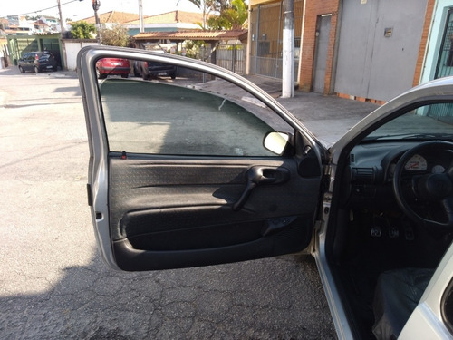 Imagem 5 de 15 de Chevrolet Corsa 2001 1.0 Wind 3p