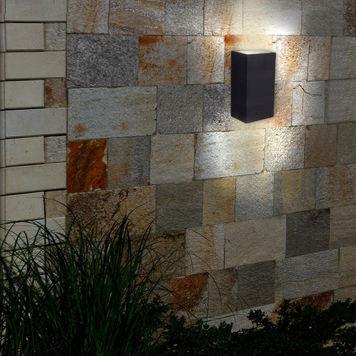 Imagen 2 de 6 de Luminaria Para Muro Exterior, Negro 6w Luz Día Tecnolite