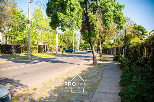 Casa En Venta, Cip, 7 D Y 6 B Las Condes Metro Los Dominicos