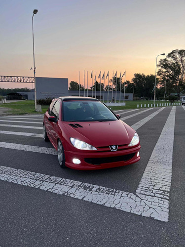 Imagen 2 de 19 de Peugeot 206 2008 1.6 Sw Xs Premium
