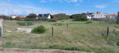 Imagen 3 de 10 de Venta De Amplio Lote Frente Al Mar En Las Toninas