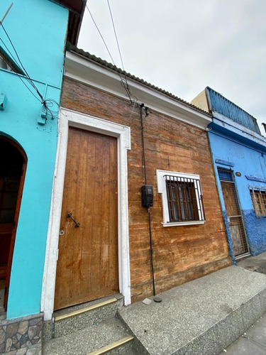 Vendo Casa De 1 Piso, En Barrio El Morro