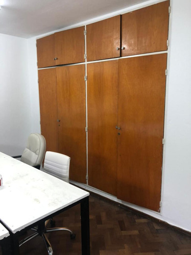 Casa En Los Boulevares- Los Hungaros 4494-tres Dormitorios Y Departamento Independiente