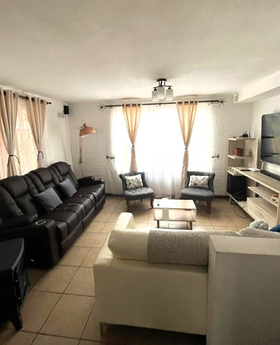Casa En Excelente Barrio De Puente Alto