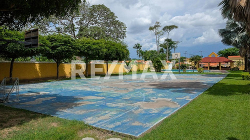 Imagen 18 de 25 de Casa En Venta Monteserino Cod:147225 Albert Gonzalez 04121444789 (solo Clientes)