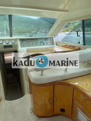 Imagem 16 de 25 de Lancha Ferreti Spirit 40 Fly 2 X Caterpillar 450 H P
