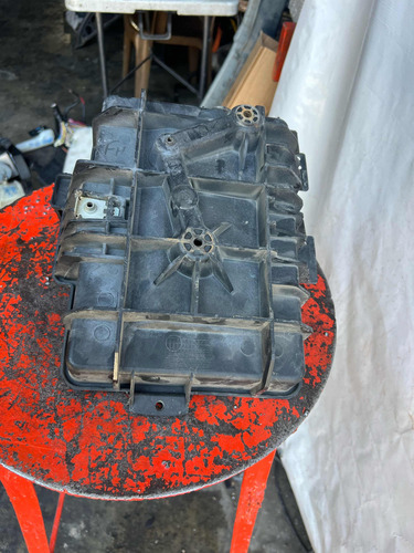 Base De Batería De Lincoln Mkx 2007-2009 (Usado)