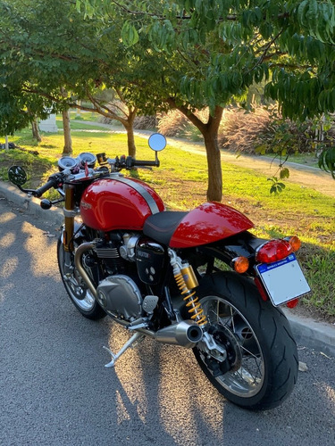 Triumph Thruxton R
