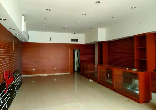 Imagen 3 de 7 de Local 95 Mts En Alquiler Rattan Plaza