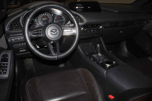 Imagen 11 de 15 de Mazda Mazda 3 2020 5p I Sport Grand Touring Hatchback