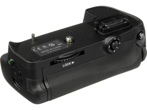 Battery Grip Nikon Mb-d11 Para D7000 Original Nikon