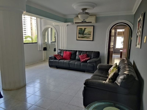 Imagen 3 de 17 de Apartamento En Residencias Las Bahamas. Naguanagua, Carlos Tona, 04129305244, Cod. Foa-2174