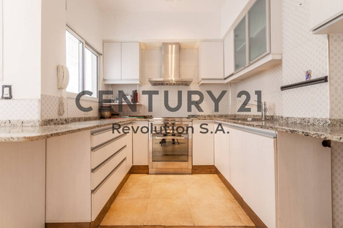 Imagen 28 de 30 de Departamento De 5 Dormitorios - Italia 700 - Piso Exclusivo