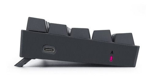 Teclado gamer Redragon Dragonborn K630 QWERTY Redragon Brown inglés US color negro con luz RGB
