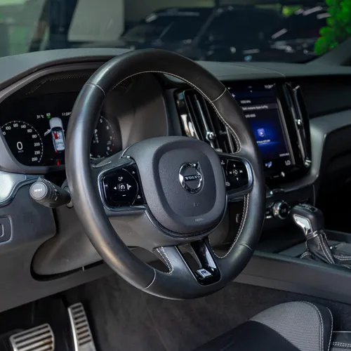 Volvo Xc60 T5 R 2.0 2020 B1+ 2020