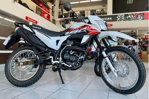 Imagen 17 de 24 de Honda Xr190l Enduro Conquista Todos Los Terrenos En Genamax!