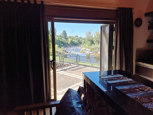 Bella Casa Con Fondo Al Río Balneario En Talahuasi, Exclusivo Y Con Mucho Potencial, Fabulosa