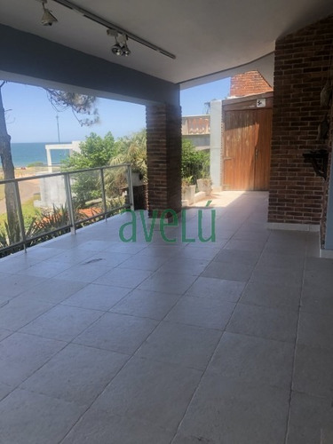 Hermosa Propiedad Con Vista Al Mar !!!!! Consulte!!!!!- Ref: 401