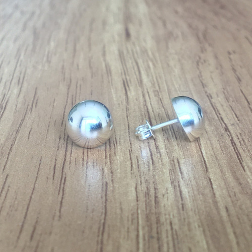 Imagen 4 de 10 de Broquel De Plata .925 Media Bola De 10mm Para Mujer Agálea