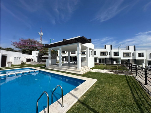Casa En Venta En Jiutepec Morelos