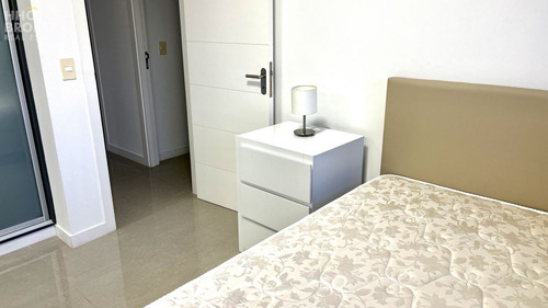 Venta De Apartamento Esquinero, Torre One I, Roosevelt, Punta Del Este.