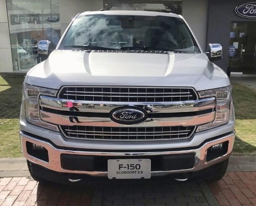 Imagen 3 de 13 de Ford F-150 3.5 Lariat Full Cromo