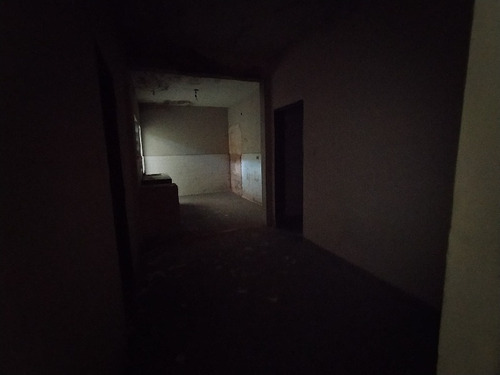 Imagen 12 de 20 de Marisol Castro Vende Galpón Con Once (11) Locales En Av. Fernando Figueredo | Valencia | A Pocos Metros Del Centro De Valencia | Fog-149 Marisol 04244923040