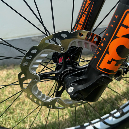 Bicicleta Santa Cruz Nomade Cc 2017 Talla L (ref.: Art 0120) (Usado)